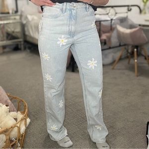 Women’s Pacsun happy daisy denim jeans